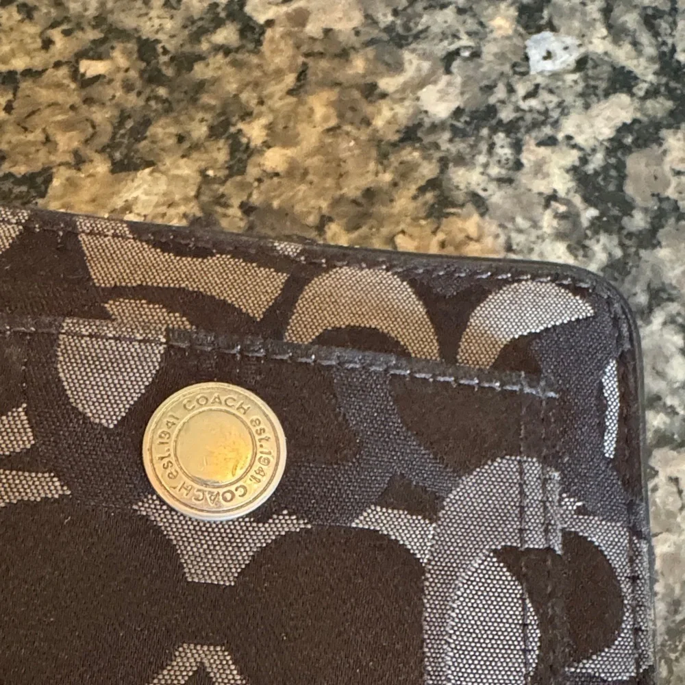 Coach Black and Gray Signature canvas and leather zip around Wallet EUC